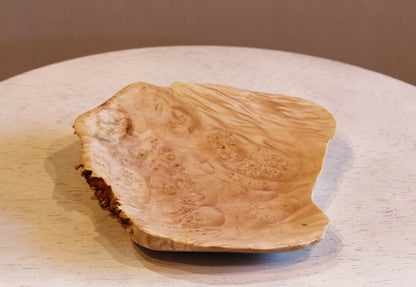 Maple 7.5" x 7.25" x 1.3" catchall irregular shape from fallen dead old growth tree, recycled, hold rings, wallet, miscellaneous, 469-D